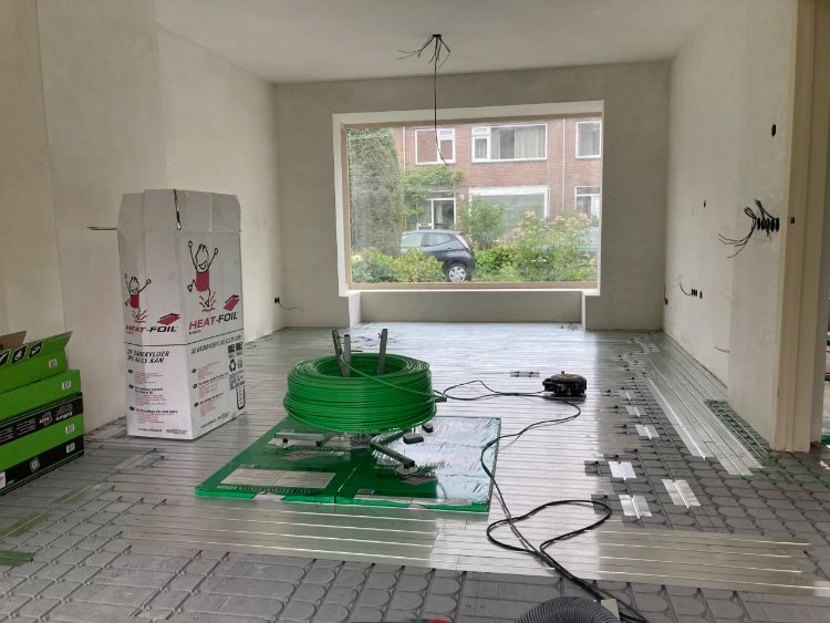 WARP Systems rijtjeswoning SpeeTherm Systeem SpeeTube installeren