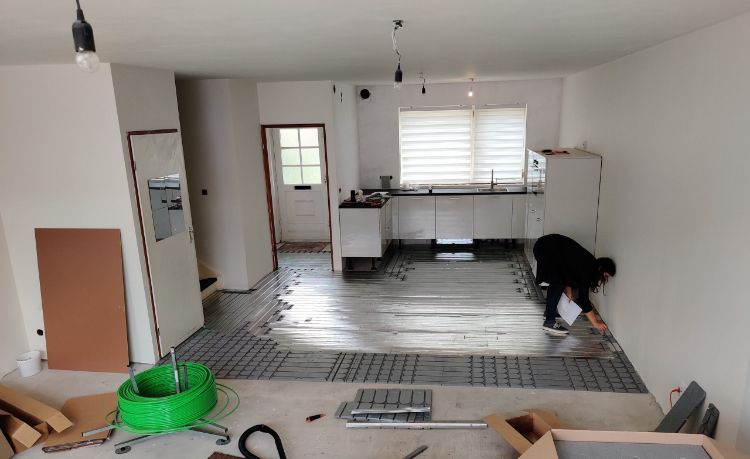 WARP Systems eengezinswoning SpeeTherm Systeem AluTherm leggen