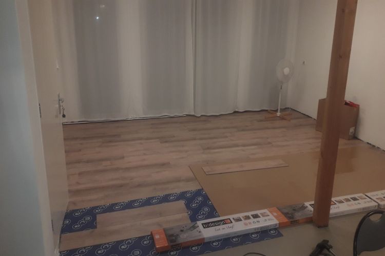 WARP Systems tweeondereenkap SpeeTile10 met afwerkvloer