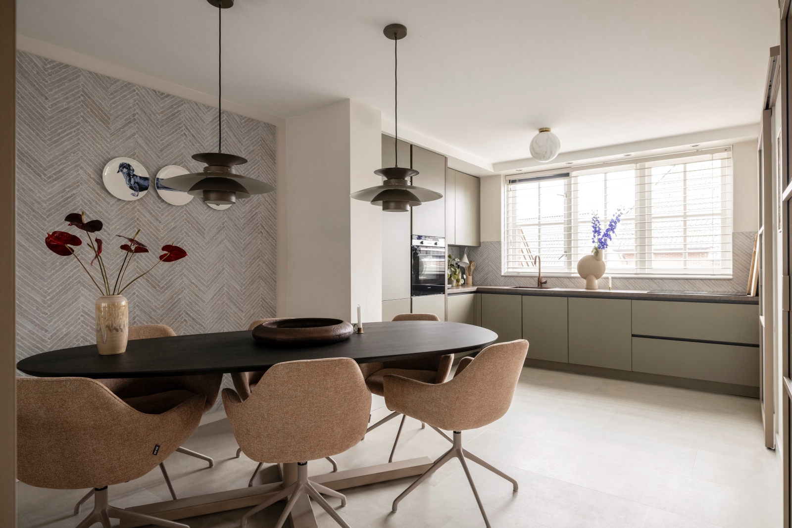 eetkamer met vloerverwarming ingericht