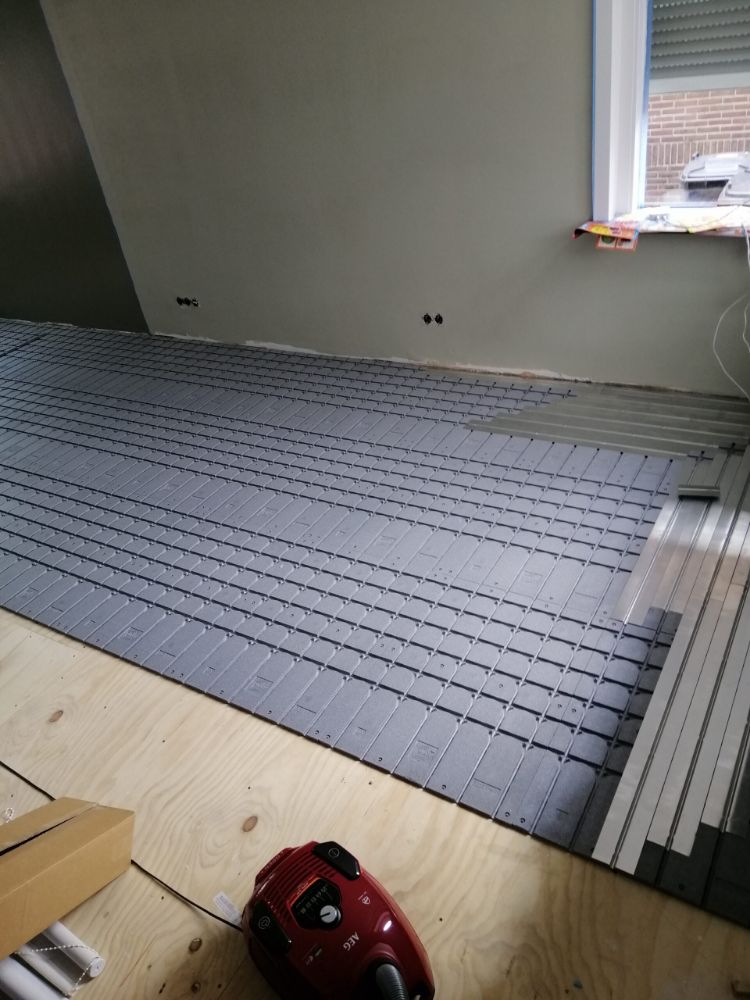 WARP Systems woning SpeeTherm systeem met SpeeTherm EPS platen