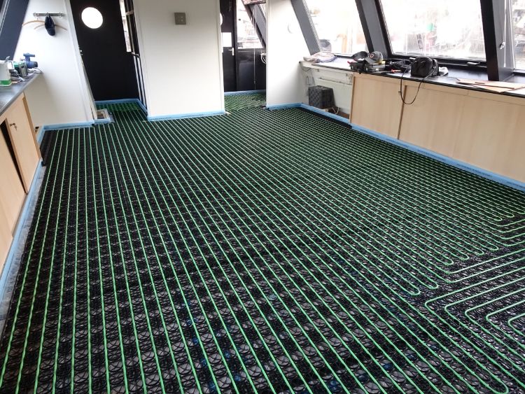 Vloerverwarming in havenkantoor