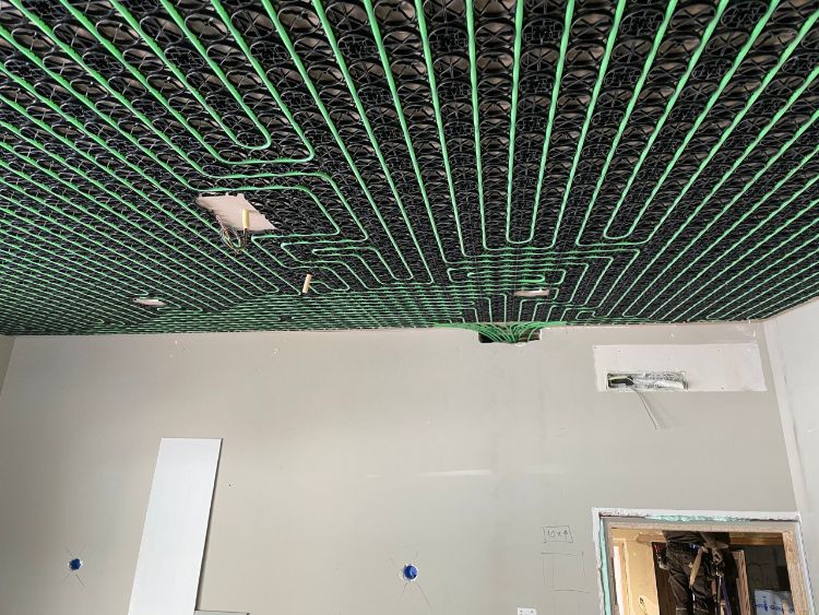 Plafondverwarming zonder afwerklaag