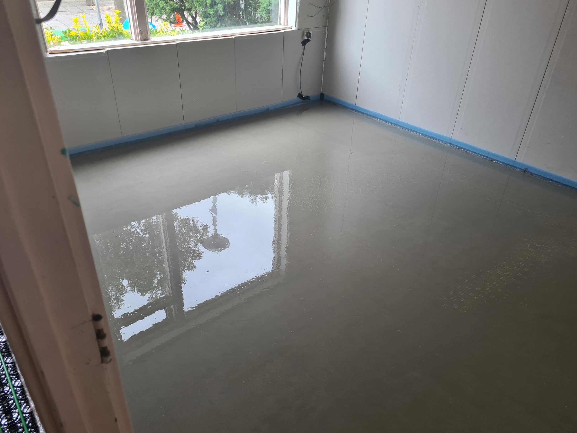 WARP Systems vloerverwarming met vulmassa