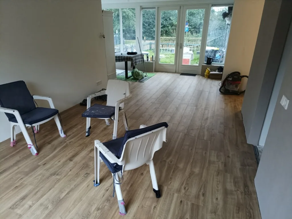 WARP Systems woonkamer hoekwoning installatie SpeeTherm